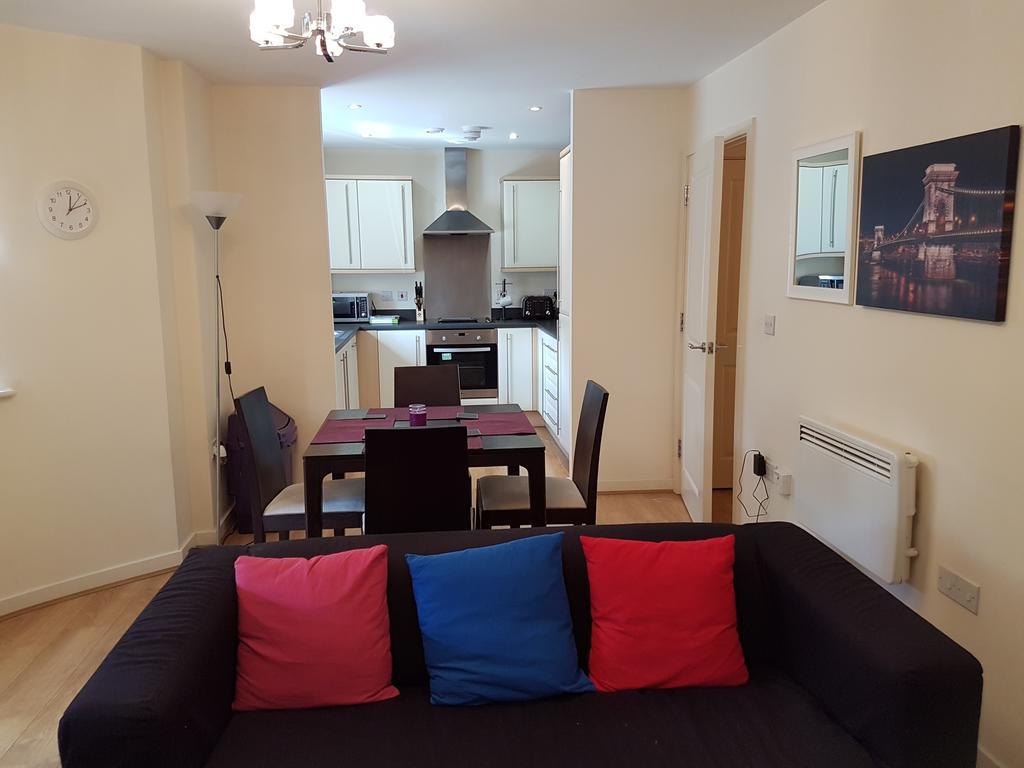 Two Bedrooms, Two Bath, Up To 3 Beds 1 Sofa - Slough Windsor Legoland Exterior foto